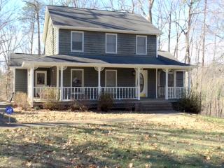 1405 Sherwood Dr, Reidsville NC  27320-5224 exterior