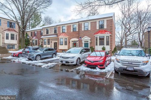 5434 Barrister Pl, Alexandria VA  22304-1956 exterior