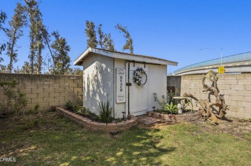 1950 Sutter Pl, Oxnard CA  93033-5633 exterior