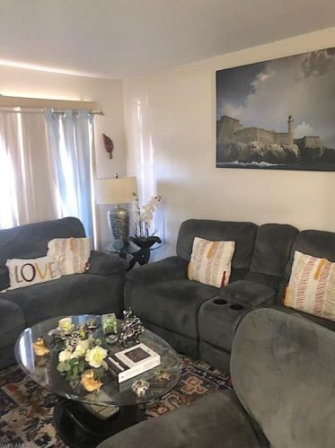 1224 Jeronimo Dr, Naples, FL 34103-3256