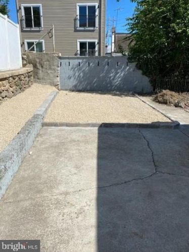 139 Gay St, Philadelphia PA  19127-1323 exterior