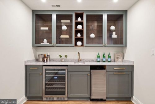 5543 10th St, Arlington VA  22205-2416 exterior