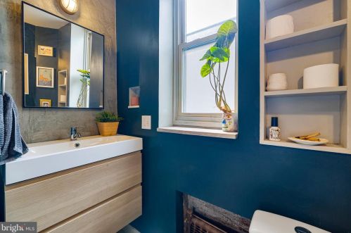 3081 Emerald St, Philadelphia PA 19134-2010 exterior