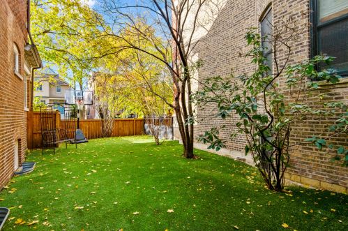 3635 Janssen Ave, Chicago IL 60613-3707 exterior