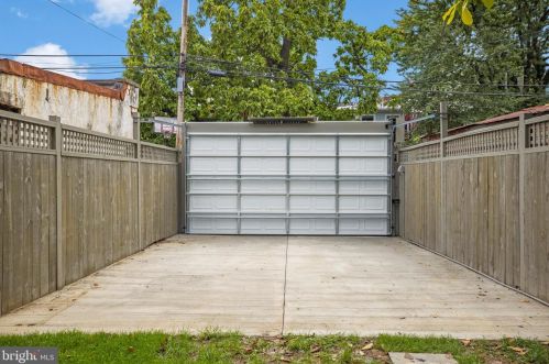 30 Adams St, Washington DC  20001-1026 exterior