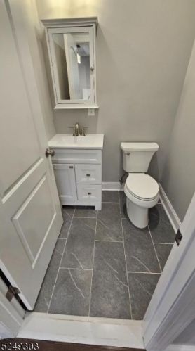 18 Old Stirling Rd, Warren NJ  07059-5810 exterior