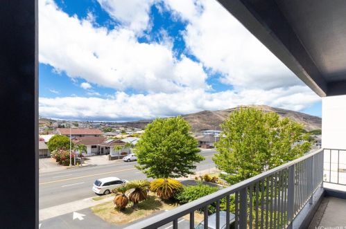 955 Ala Lilikoi St, Honolulu HI 96818-2449 exterior