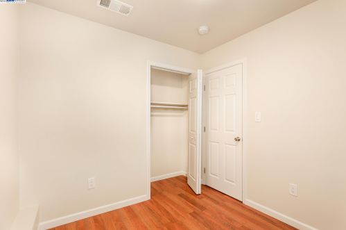 1215 San Pablo, Berkeley CA 94706-1130 exterior