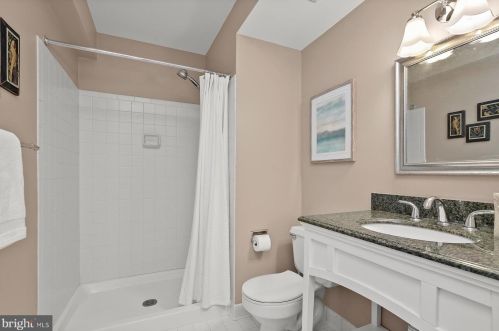 11820 Beekman Pl, Rockville MD 20854-2177 exterior