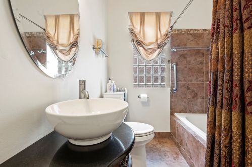 7414 Pr Ave, Chicago IL 60628-3621 exterior