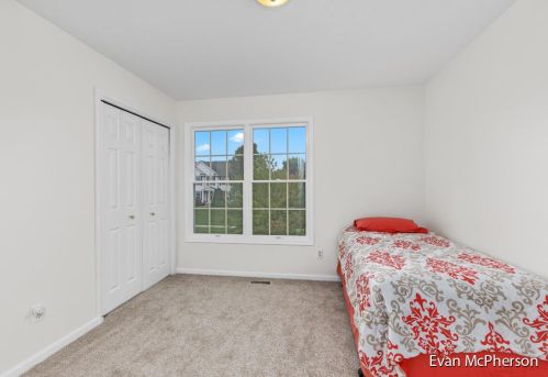 2114 Gettysburg Dr, Grand Rapids MI 49508-6560 exterior