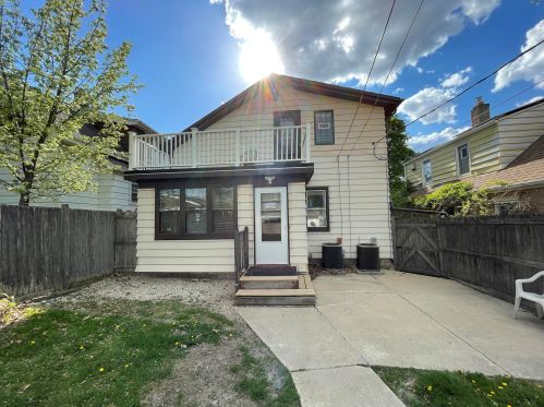 124 79th St, Milwaukee, WI 53214-1413