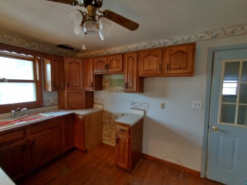 808 2nd St, Duluth MN 55802-2013 exterior