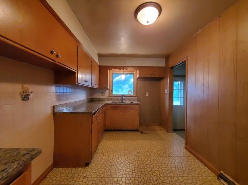 7100 Hope Ave, Milwaukee WI 53216-1058 exterior