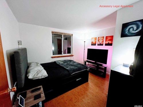 313 Plymouth St, Huntington Station NY exterior