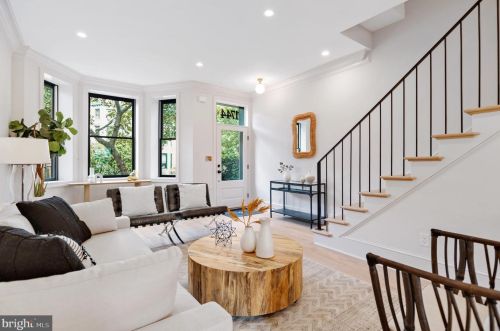 1744 T St, Washington DC 20009-7102 exterior