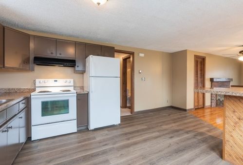 129 Lancaster Ave, West Springfield MA 01089-2235 exterior