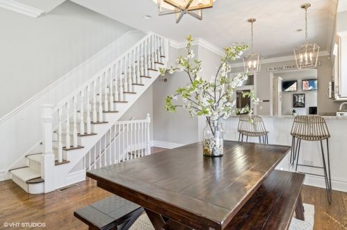 2501 Racine Ave, Chicago IL 60614-2113 exterior