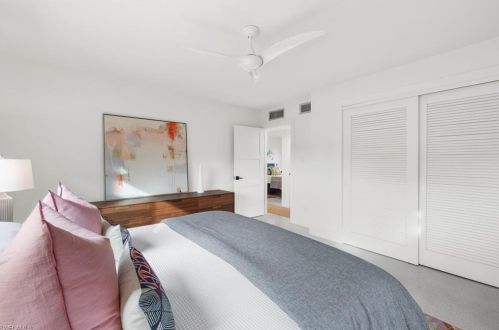 1391 Hilltop Dr, Naples FL exterior