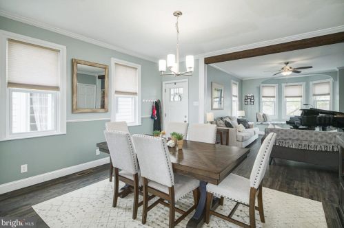 212 Atlantic Ave, Tavistock NJ 08033-3334 exterior