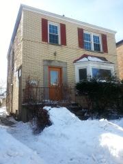 2849 Jarvis Ave, Chicago, IL 60645-1205