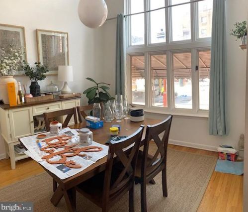 523 2nd St, Philadelphia PA  19147-2417 exterior