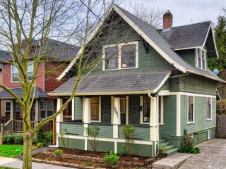 1620 Holman St, Portland OR  97218-2336 exterior