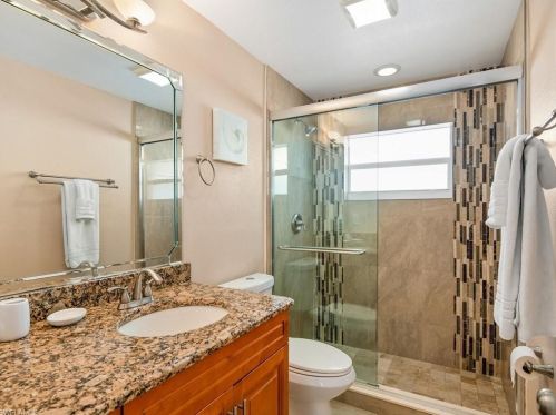 616 104 Ave, Naples FL 34108-3227 exterior