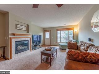 430 Wilderness Dr, Chaska MN  55318-1577 exterior