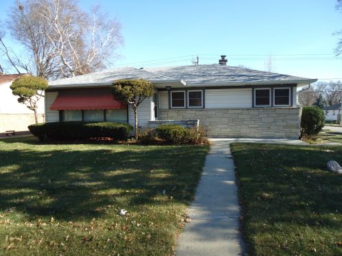 4502 76th St, Milwaukee, WI 53220-3719
