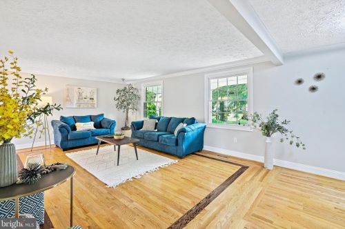 7725 Epsilon Dr, Rockville MD 20855-2546 exterior