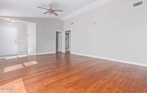 21217 30 Ave, Phoenix AZ 85051-7597 exterior