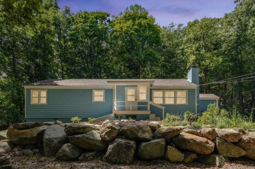 562 Branchville Rd, Ridgefield CT  06877-6030 exterior