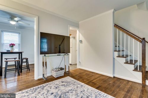 6002 Kings Hwy, Alexandria VA 22303-2219 exterior