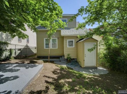 125 Temple St, Paterson NJ 07522-1354 exterior