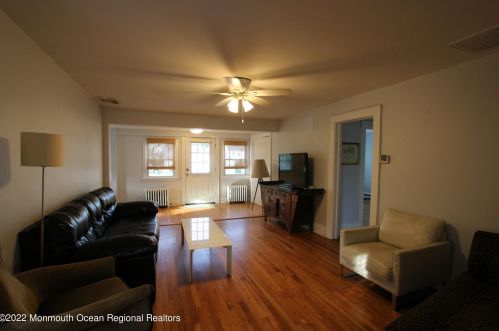 26 Berger Ave, Oakhurst NJ  07755-1701 exterior