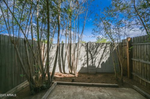 3141 Cypress St, Phoenix AZ  85008-2837 exterior