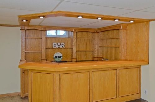 111 Sunnymeade Ave, Chicopee MA 01020-1738 exterior