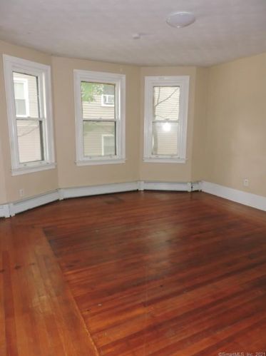 193 Bassett St, New Britain CT 06051-3421 exterior