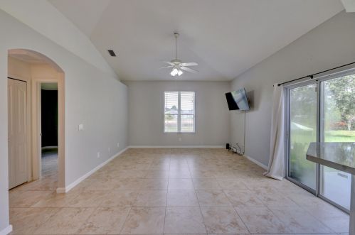 5406 Emblem St, Fort Pierce FL 34983-1448 exterior