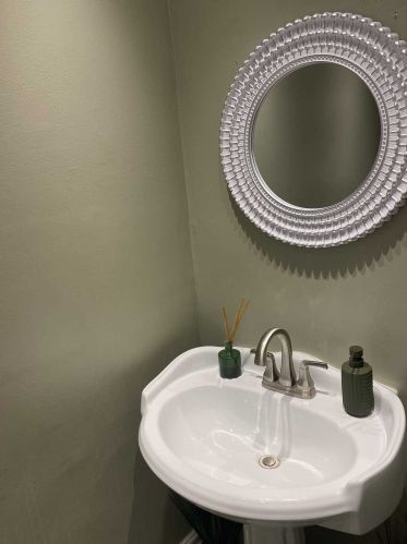 375 Salt Point Tpke, Poughkeepsie NY 12603-1053 exterior