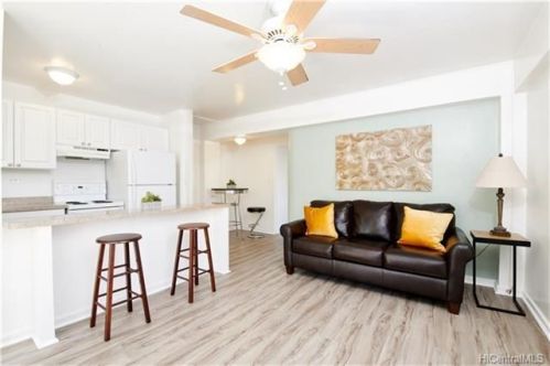 1868 Kahakai Dr, Honolulu HI  96814-4838 exterior