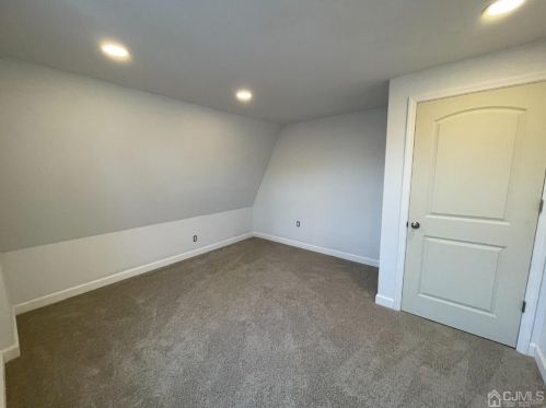 21 Douglas St, Perth Amboy NJ 08863-2205 exterior