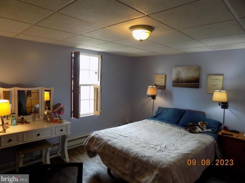 66 Prince St, Littlestown PA 17340-1323 exterior