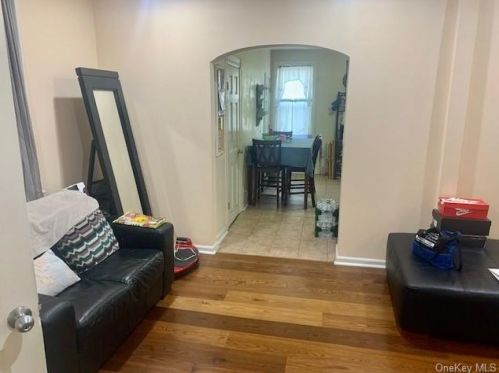 225 6th Ave, Mount Vernon NY 10550-3017 exterior