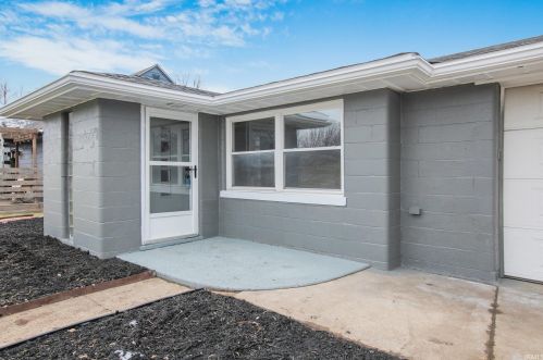 357 Capital Ave, Mishawaka, IN 46544-3343