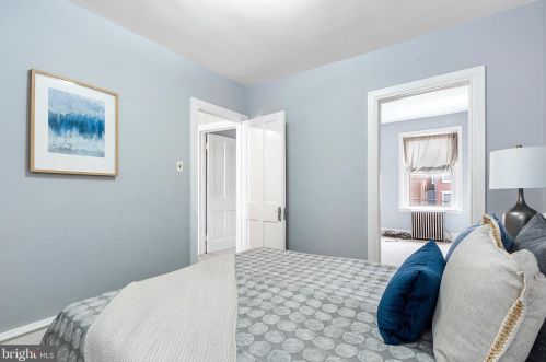 1510 10th St, Philadelphia PA 19147-6327 exterior