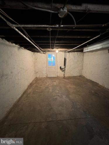 6541 Ditman St, Philadelphia PA 19135-2705 exterior