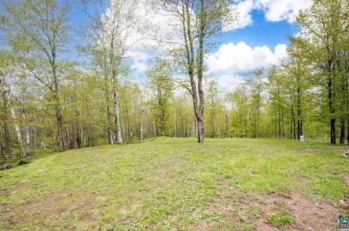 613 Howard Gnesen Rd, Duluth MN 55803-9264 exterior