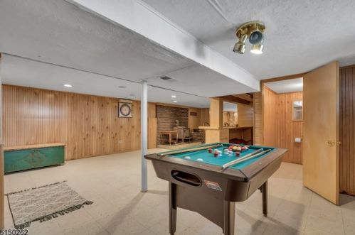 130 Old York Rd, Bridgewater NJ 08807-2686 exterior